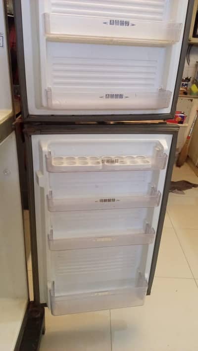 Dawlance Refrigerator (negotiable)
