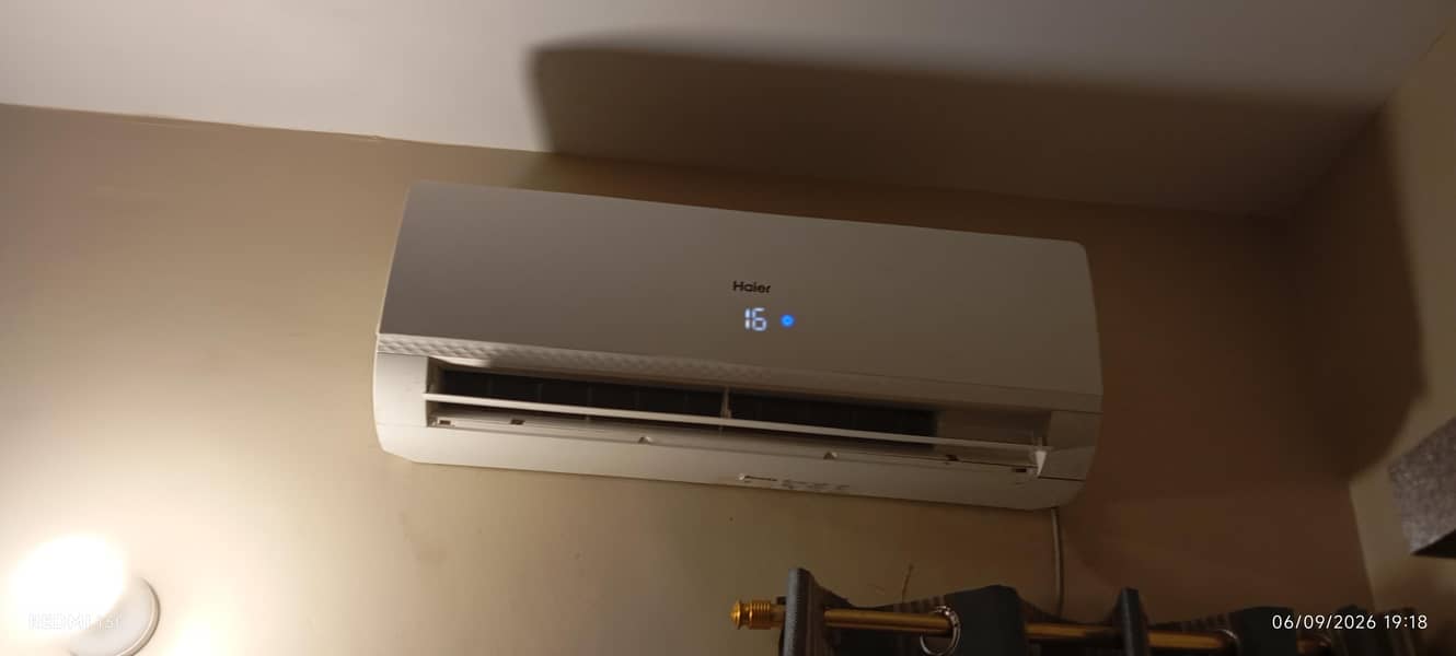 Haier split 1 ton 4