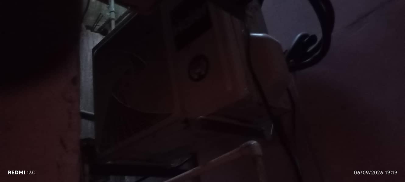 Haier split 1 ton 7