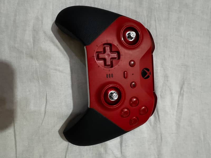 Xbox Elite 2 controller 3