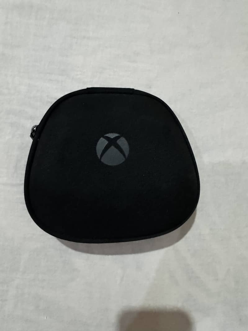 Xbox Elite 2 controller 7