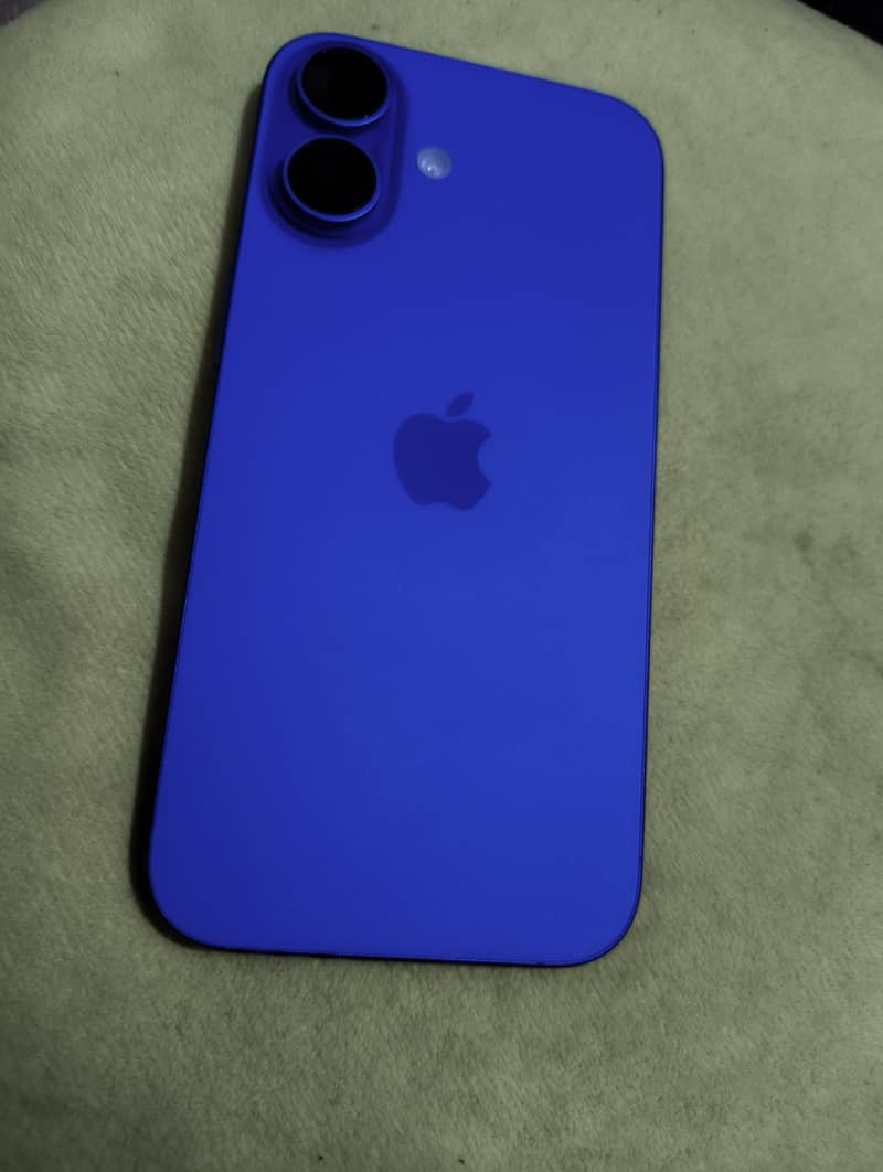 Apple iPhone 16 0