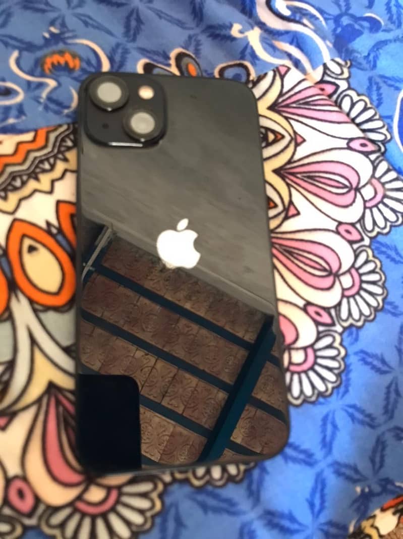 Apple iPhone 13 3