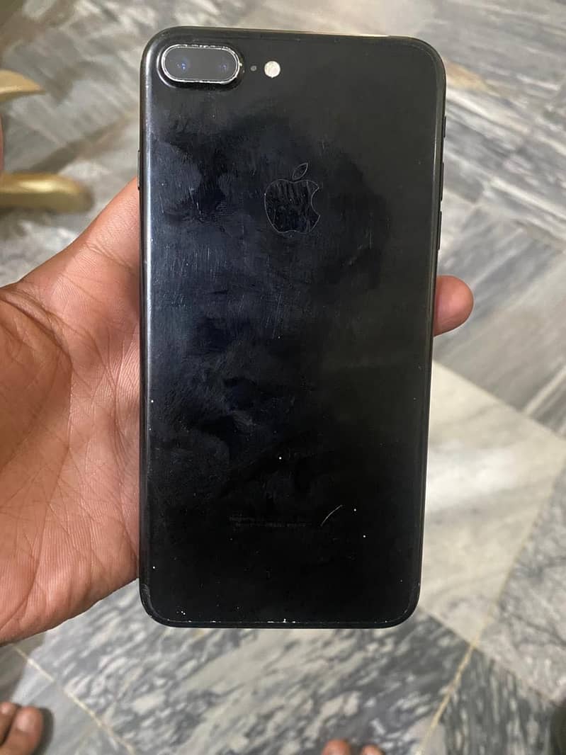 Apple iPhone 7 Plus 5