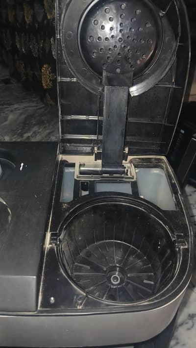 coffee  machine all OK hai koi problem nai hai