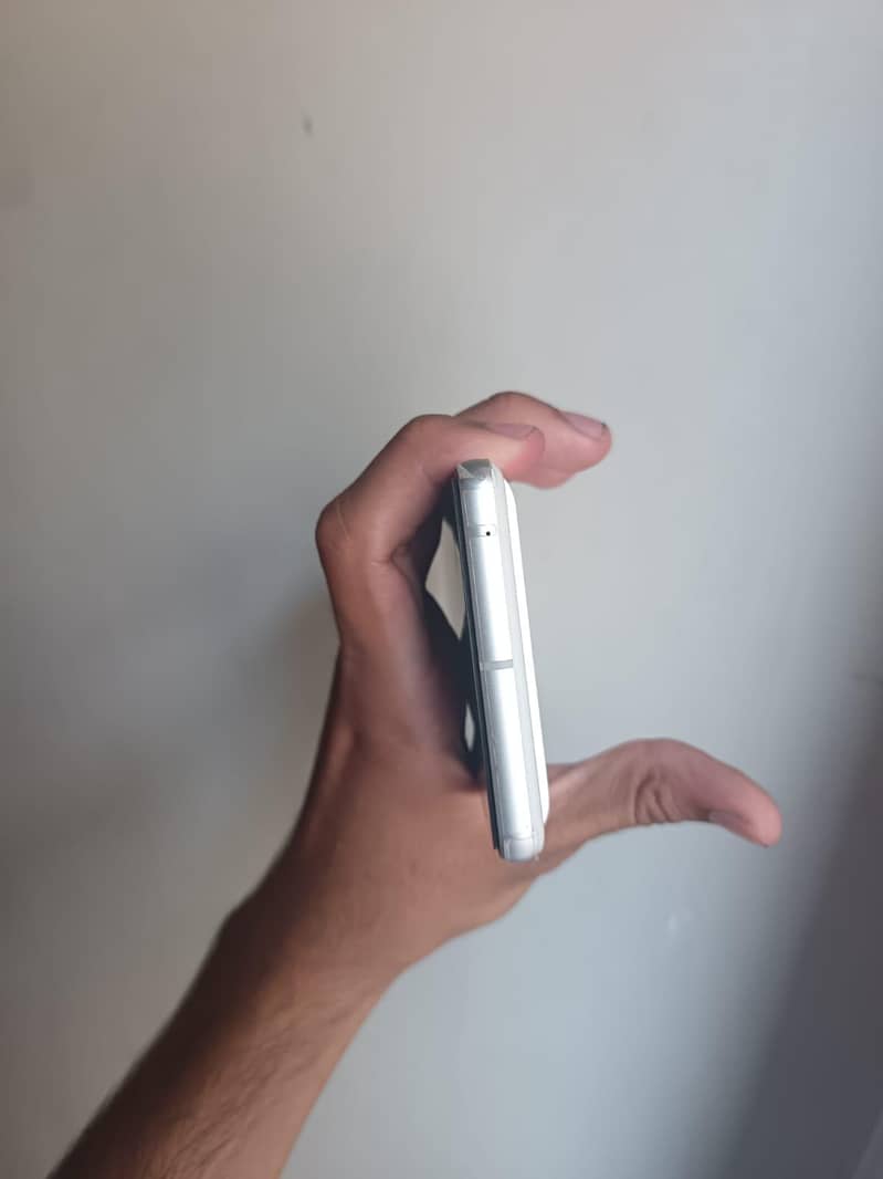 Google Pixel 7 5