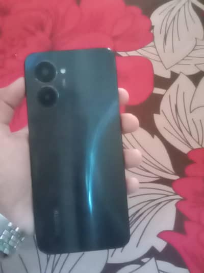 4+4 128 ram ha Daba charger sath ha All parts working