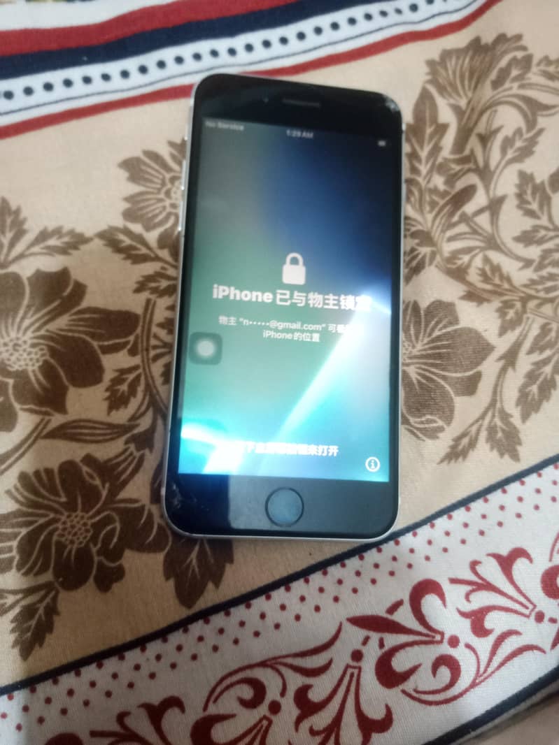 iPhone SE 2 1