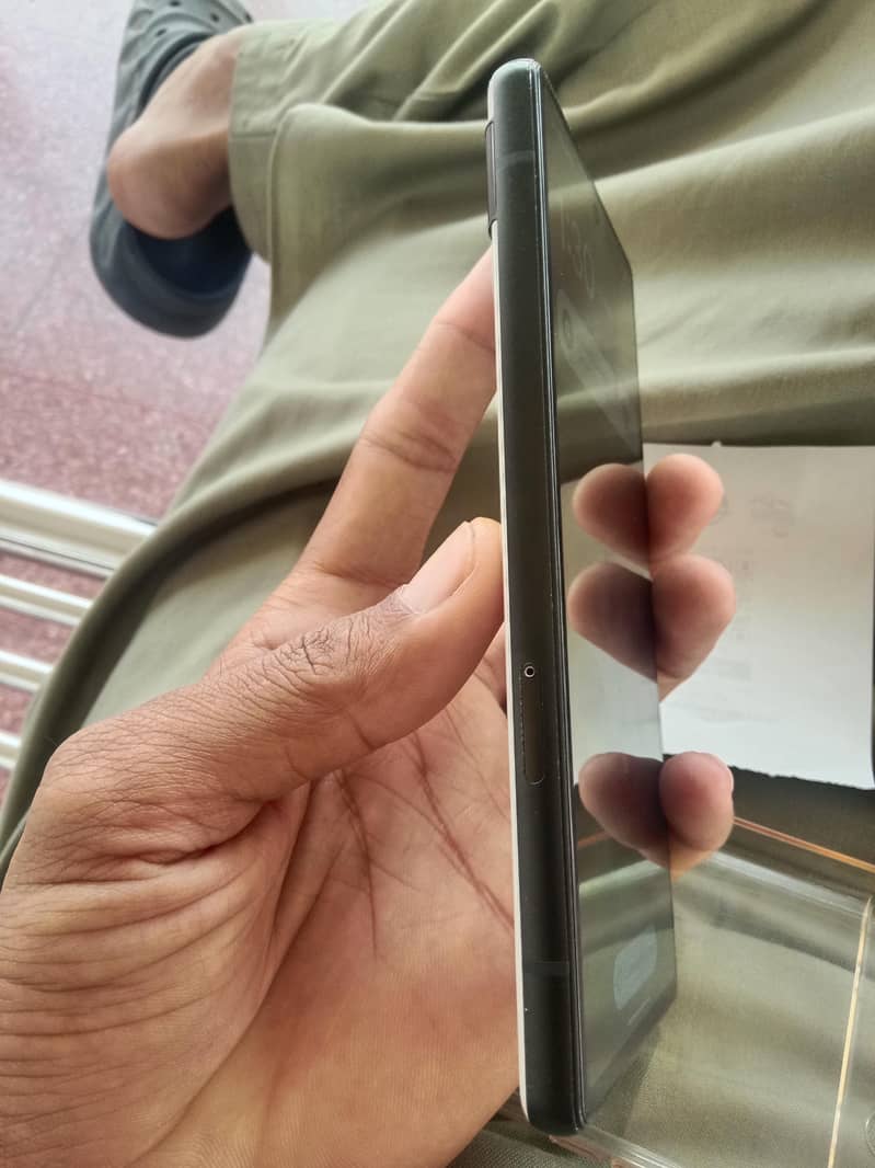 Google Pixel 6a 4