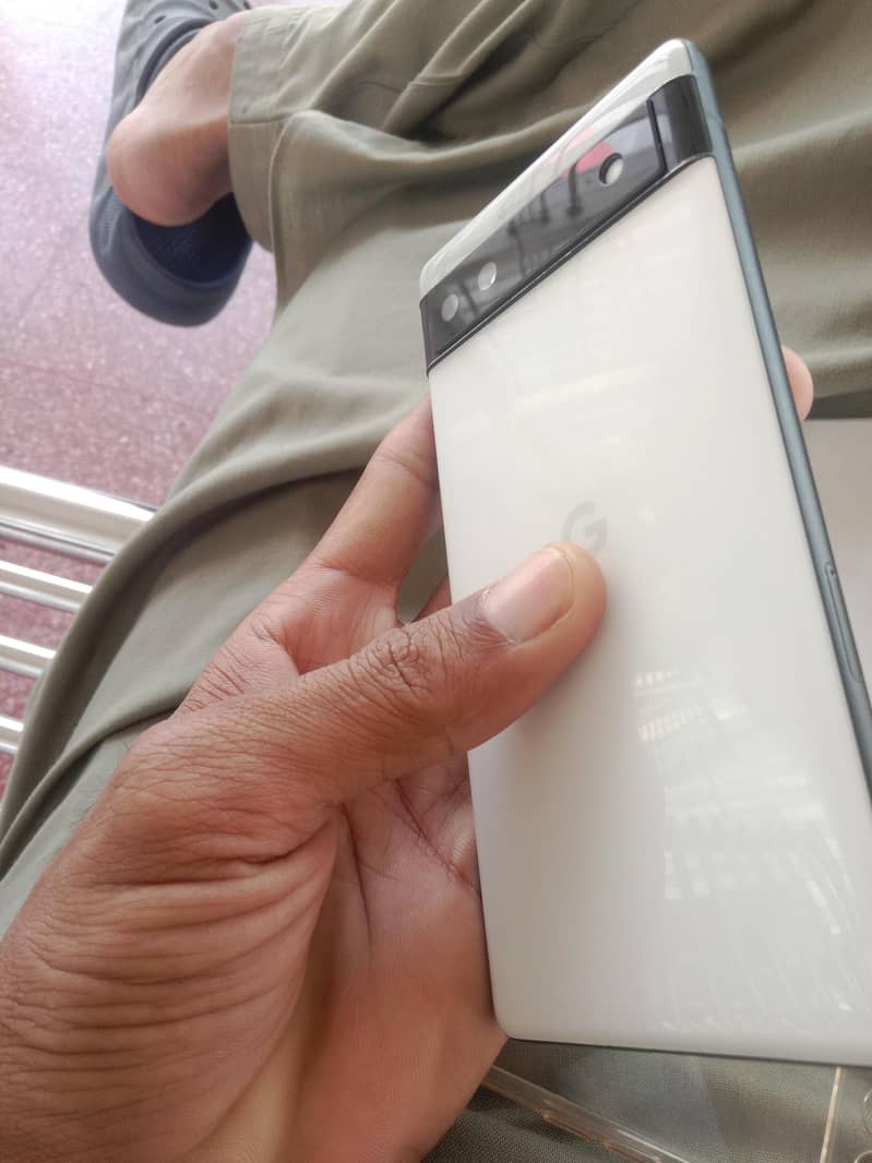 Google Pixel 6a 5
