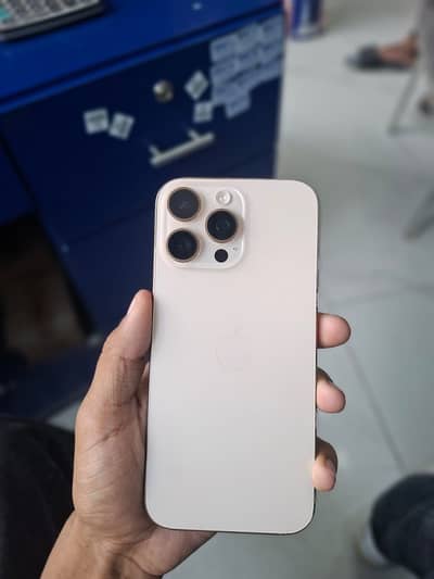 Iphone 16 pro max sim locked