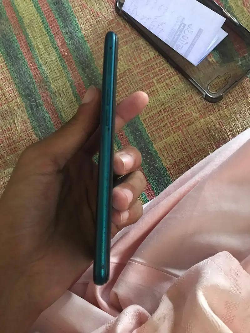 OPPO A7 1