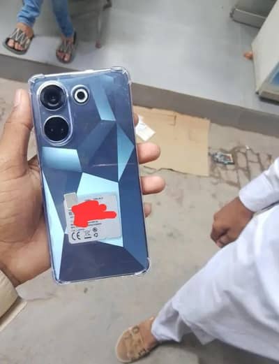 Tecno CAMON 20