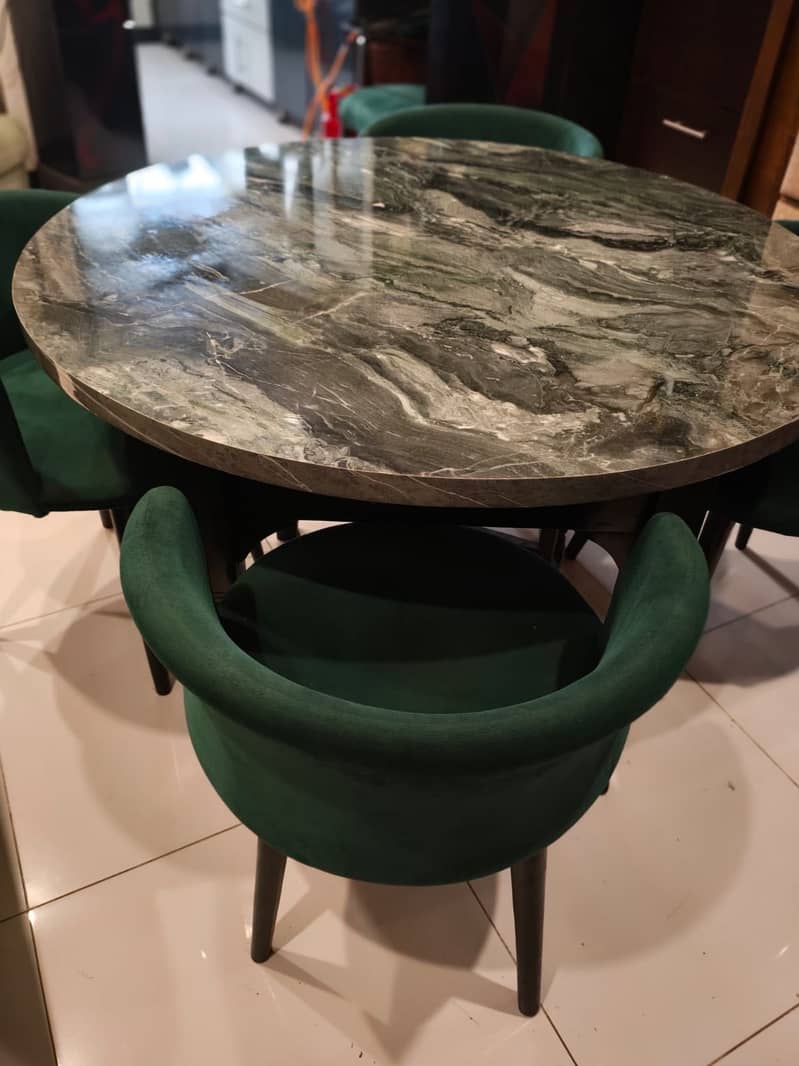 Round dinning table 3