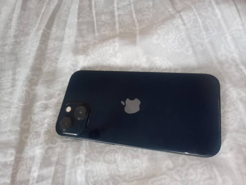 Apple iPhone 13 4