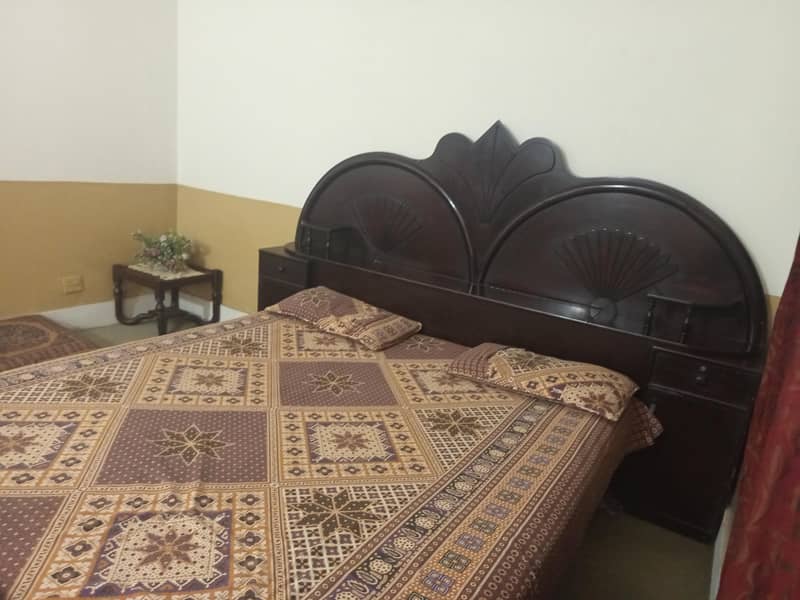 king size bed 1