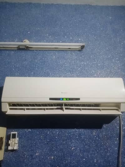 Gree 1.5 ton Lush Condition