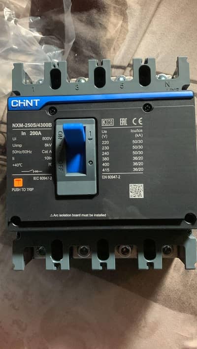 Mccb 200 4 coil breaker