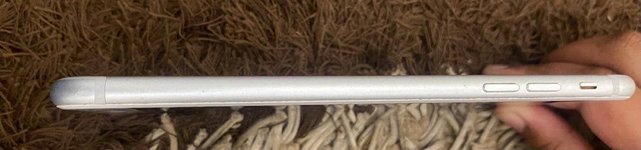 Apple iPhone 7 Plus 6