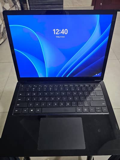 Microsoft Surface 3 Laptop (i7 10th Gen) (16/512) With Charger