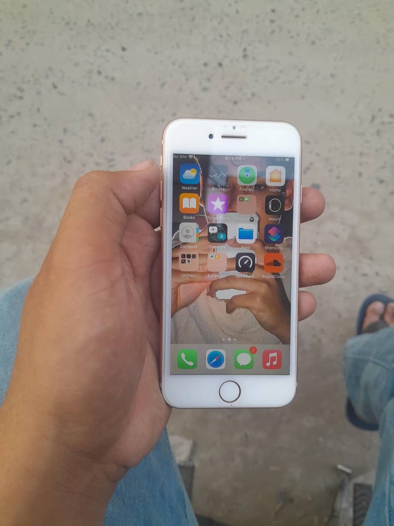 Apple iPhone 8 5