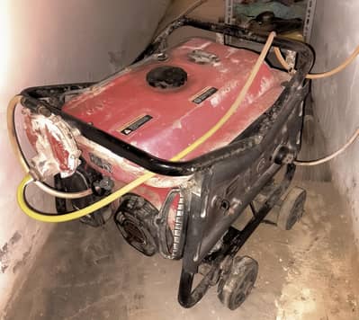 Rato 2.5 KVA Generator Gas + Petrol Used