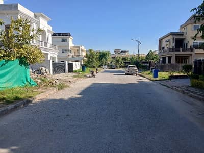 1 Kanal Plot Available For Sale In Bahria Enclave Sector B
