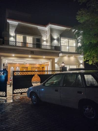 10 Marla A+ Construction House for Sale in Sector M | Boulevard Location | Premium Living