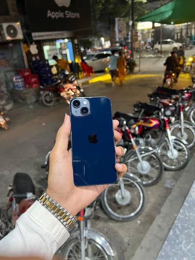 Apple iPhone 14