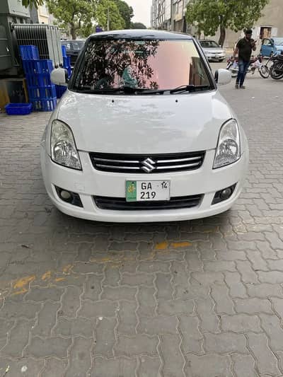 SUZUKI SWIFT 1.3 DLX 2014