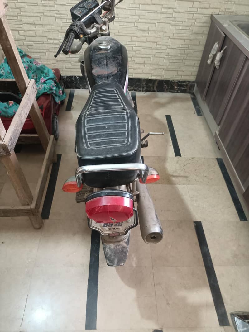 Unique UD125 0
