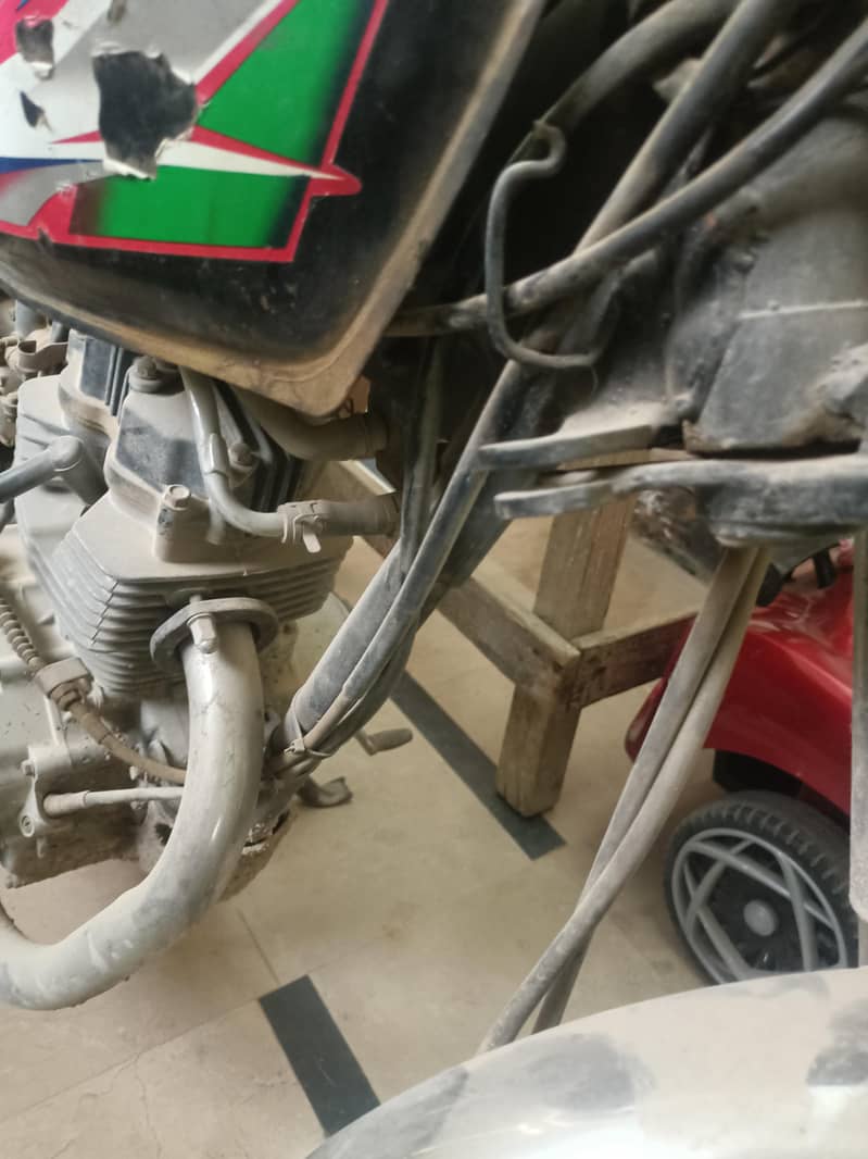 Unique UD125 3