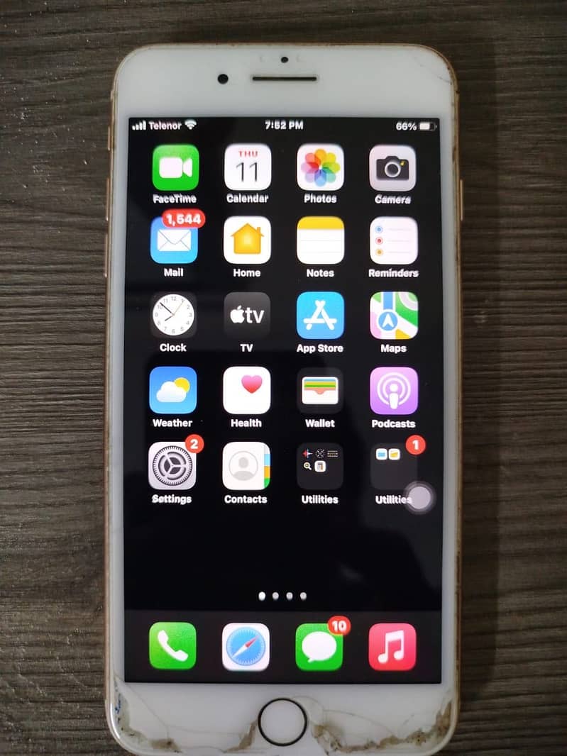 Apple iPhone 8 Plus 0
