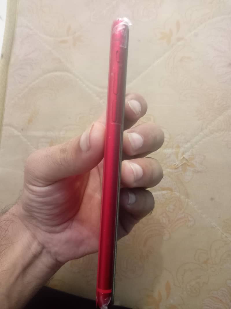Apple iPhone 11 4