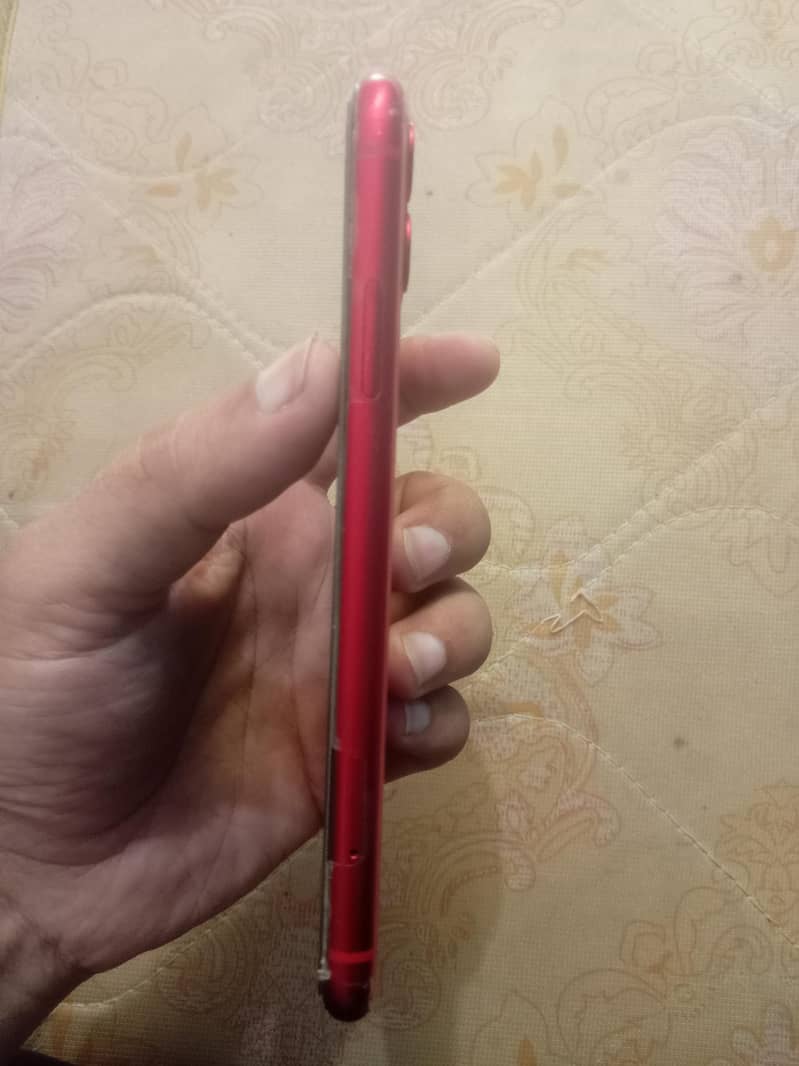 Apple iPhone 11 8