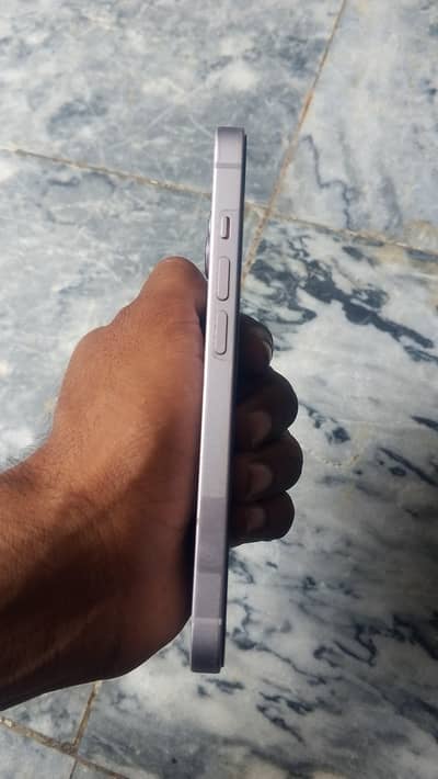 Apple iPhone 14