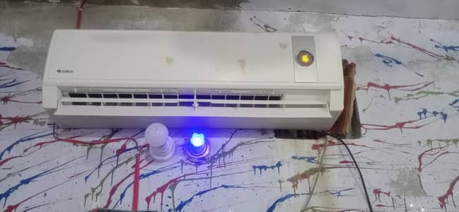 Gree Ac 1.5 Tan