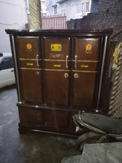 3dor safe for sale good condition