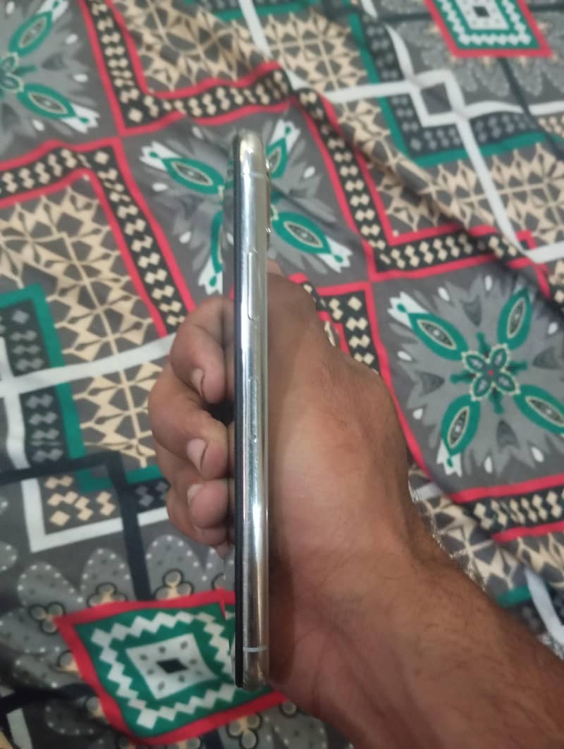 Apple iPhone X 1