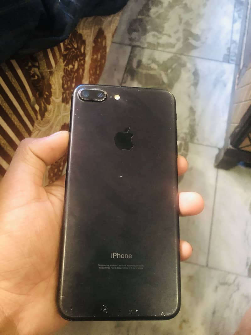 Apple iPhone 7 Plus 4