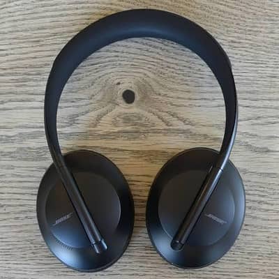 bose qc700 premium headphones