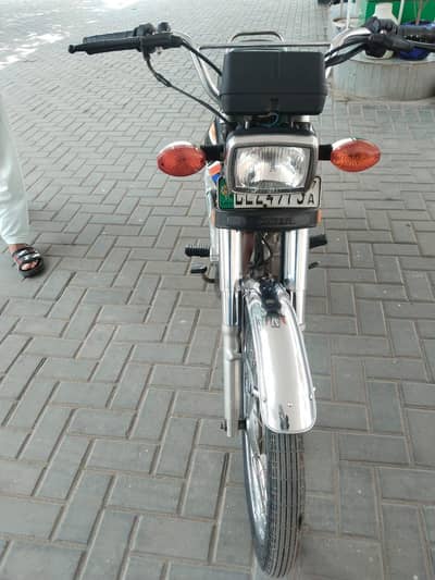 Honda 125 in. genion