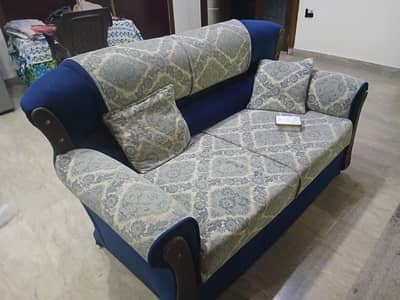 Sofa set (6 seater + Deewan) and Table for sale