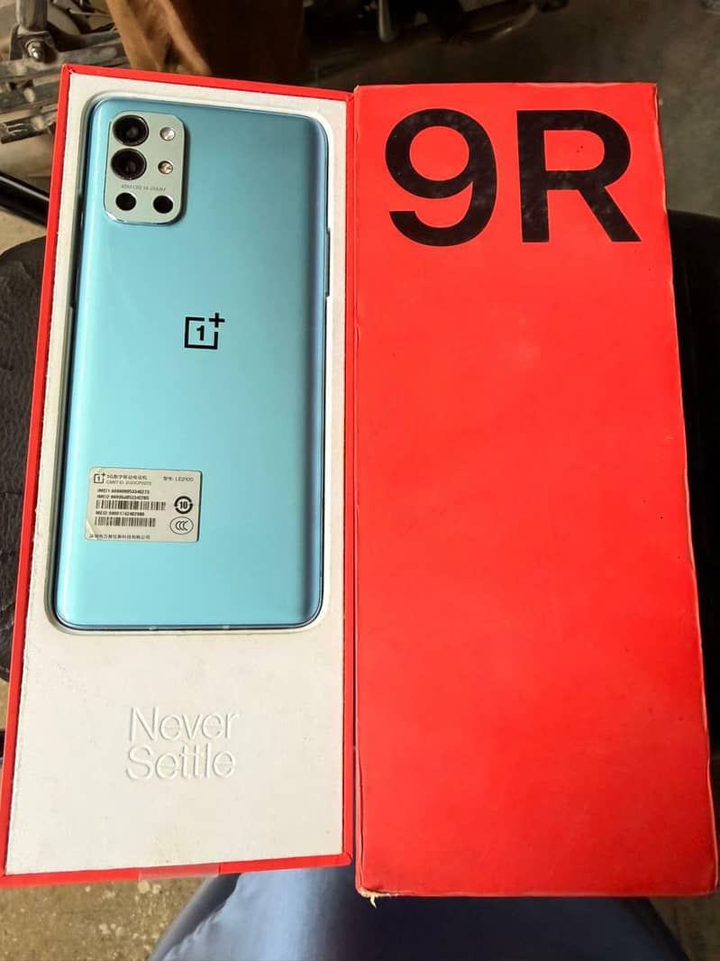 One Plus 9R 1