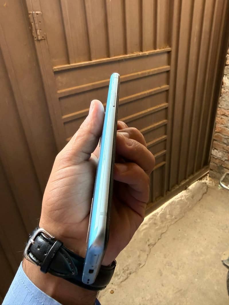 One Plus 9R 3