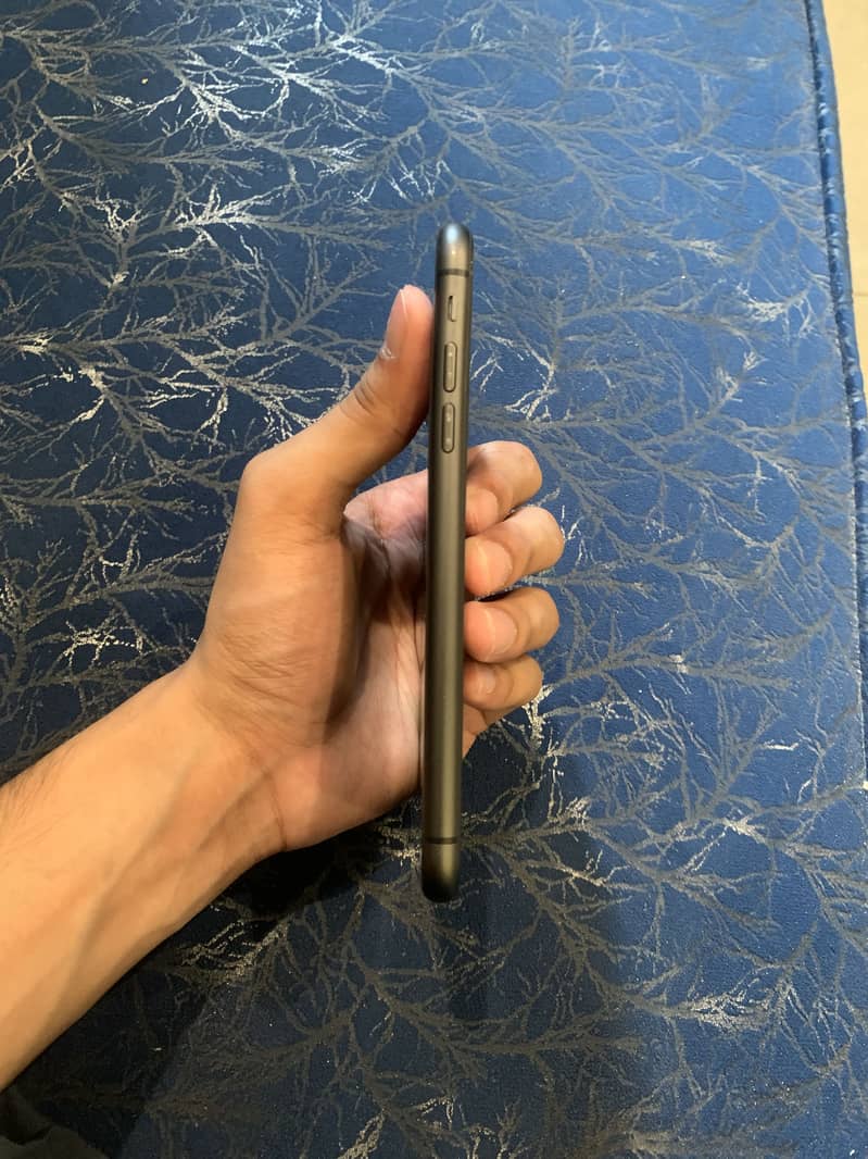 iPhone 11 1