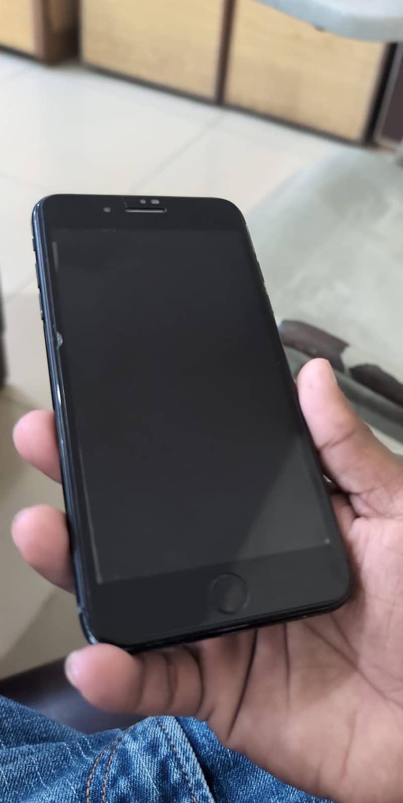 Apple iPhone 7 Plus 1