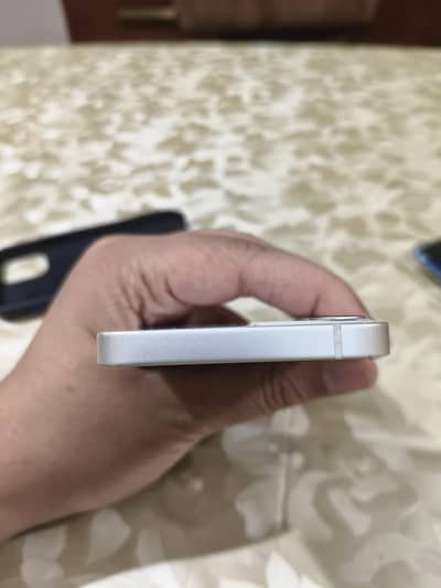Apple iPhone 12 mini