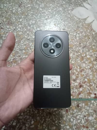 OPPO Reno12 F