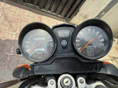 Yamaha YBR 125G Red (20) – Excellent Condition – serious buyer please